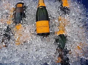 190313_Champagne_is_ready.jpg